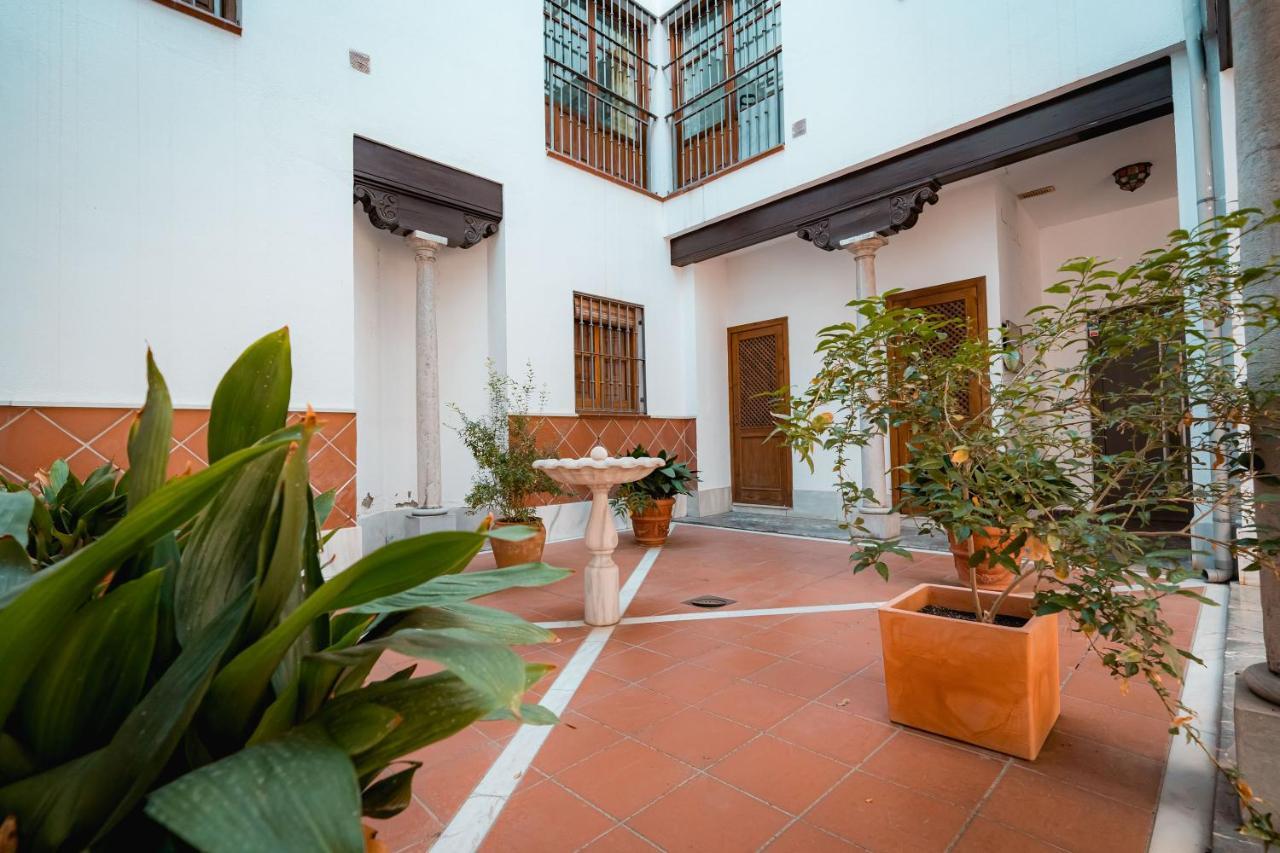 Qh Gran Via 01 Apartment Granada Exterior photo
